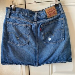 Levi mini skirt